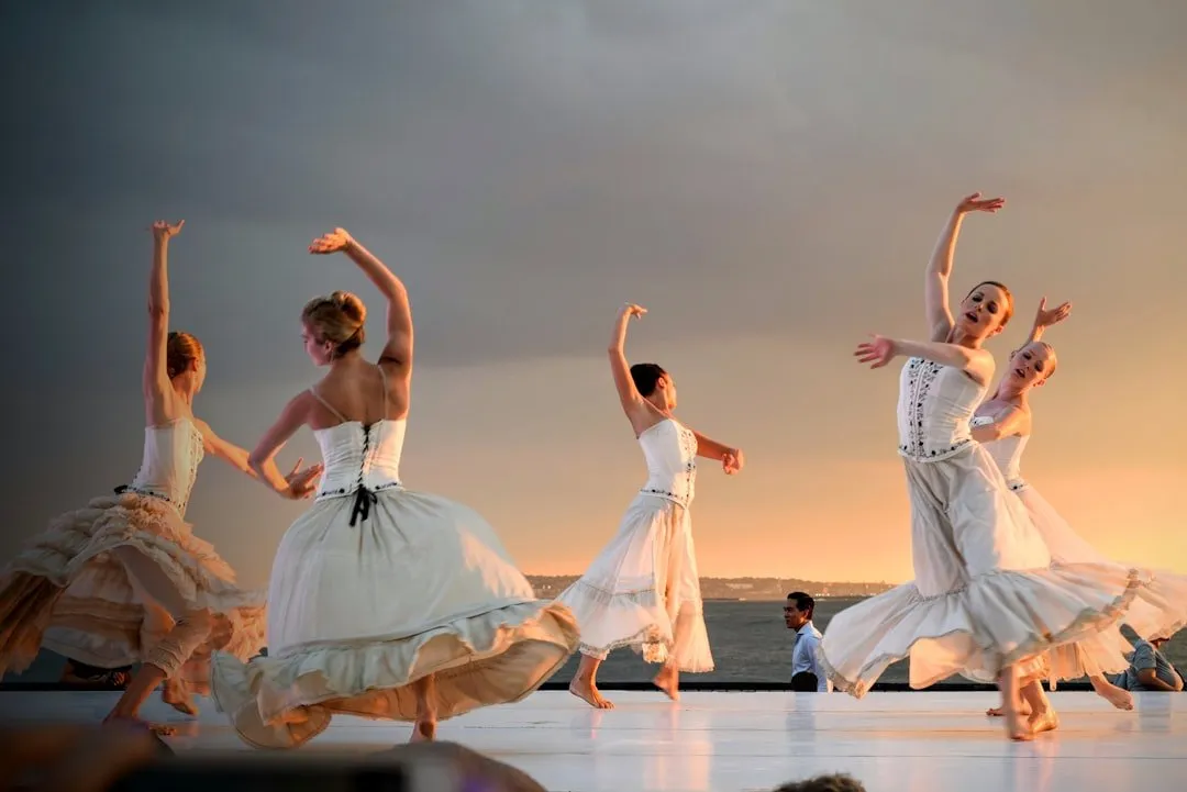 Photo Folk dance