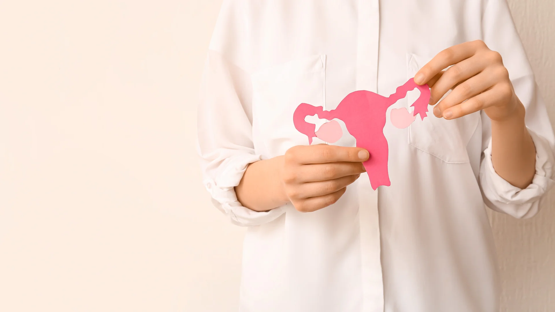 Cum influențează schimbările hormonale sănătatea ta și ce asigurare îți poate oferi protecție